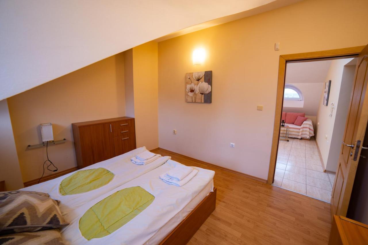 Maisonette Picadilly Varna Exterior foto